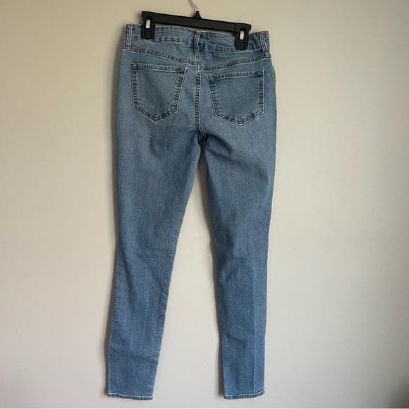 Old Navy Super Skinny Midrise Jeans - Picture 3 of 5